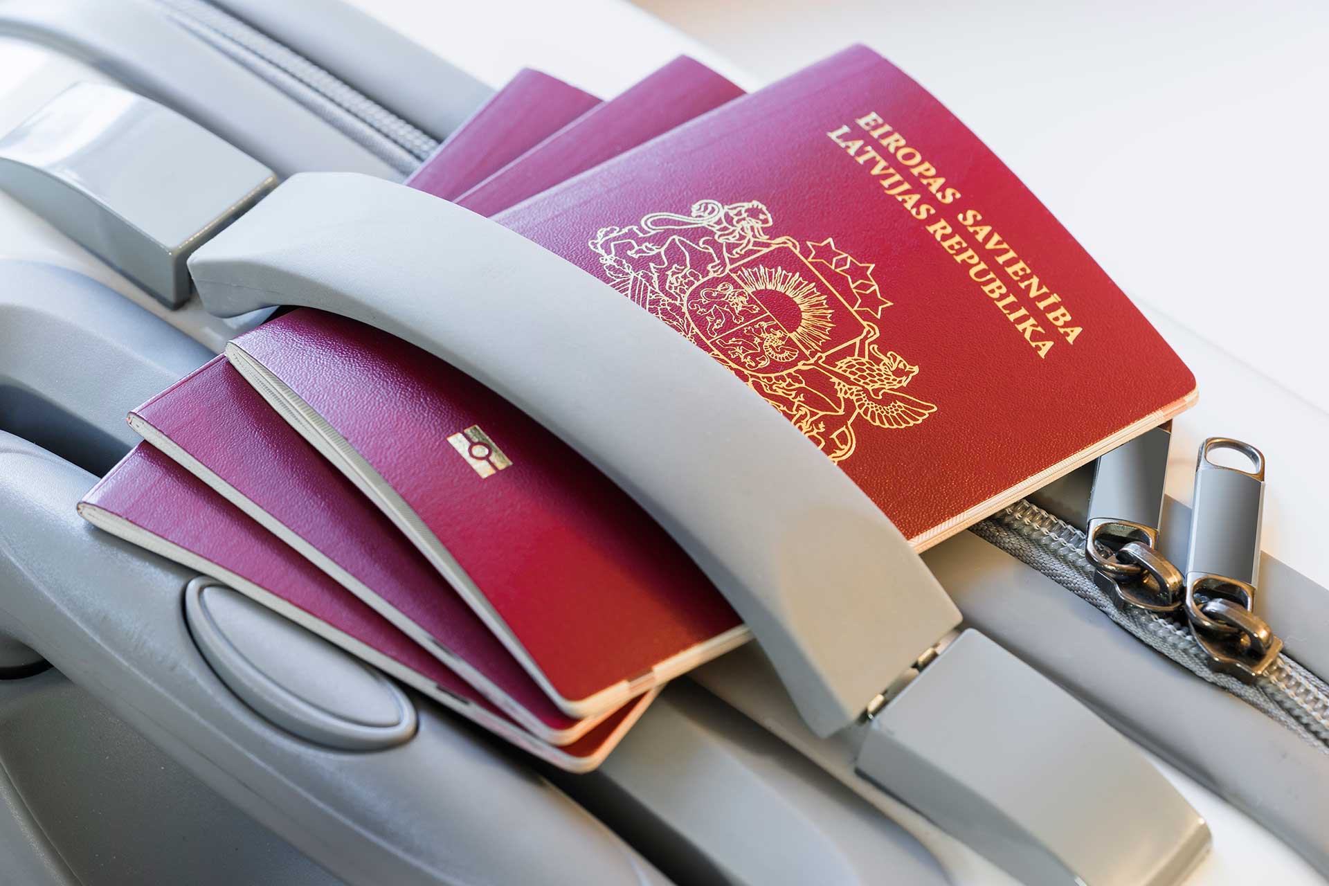 Получение гражданства Латвии